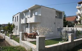 Apartments Ivica